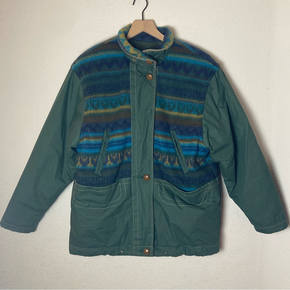 1980's Petite Sophisticate Southwestern Green Winter Parka/Coat Raccoon Fur - Picture 2 of 13